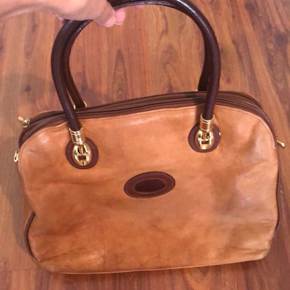 Valentino Di Paolo Italy Tan satchel handbag vintage